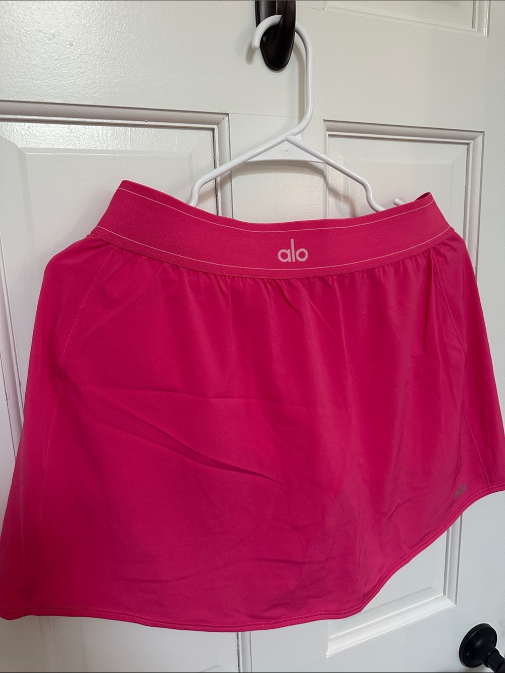 ALO Yoga Hot Pink Activewear Skirt - Picture 2 of 6